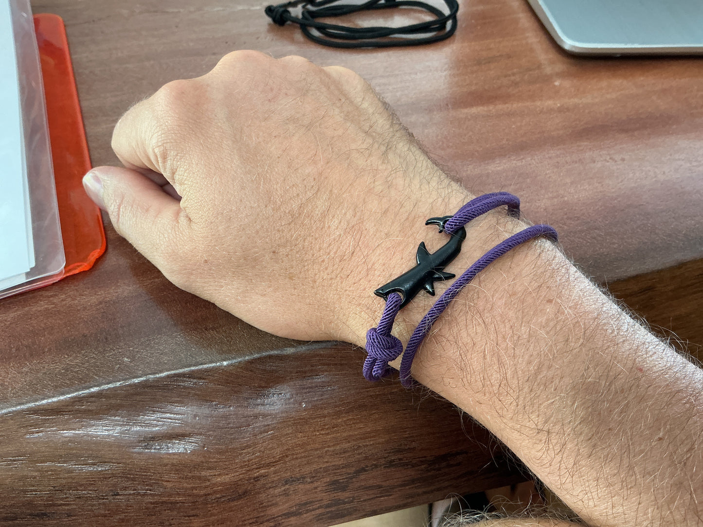 Paracord shark bracelet